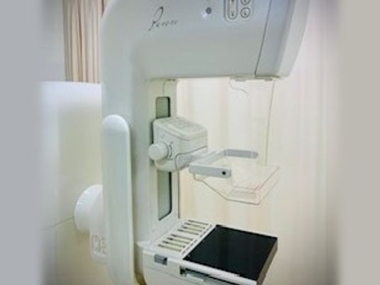 検診用機器のある室内  