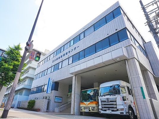 外観の建物正面  
