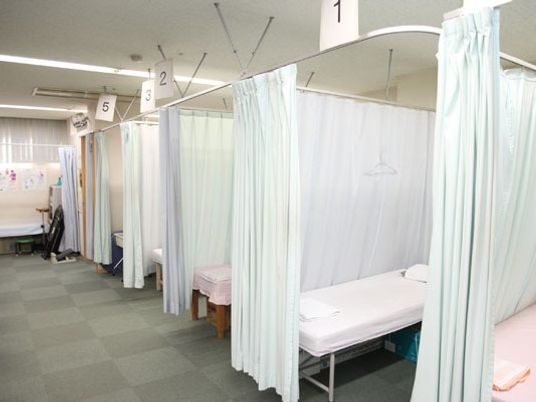 仕切り付きの休憩室  