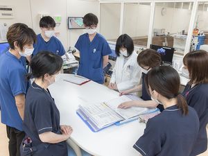 スタッフの申し送り会議室  