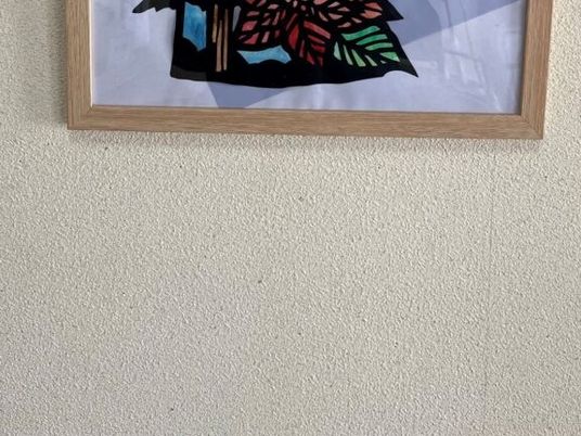 壁の額縁  