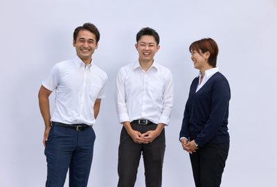 笑顔のスタッフ