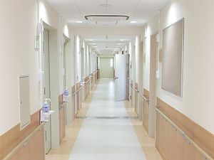 明るい廊下  