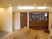 曲線ソファのあるロビー  