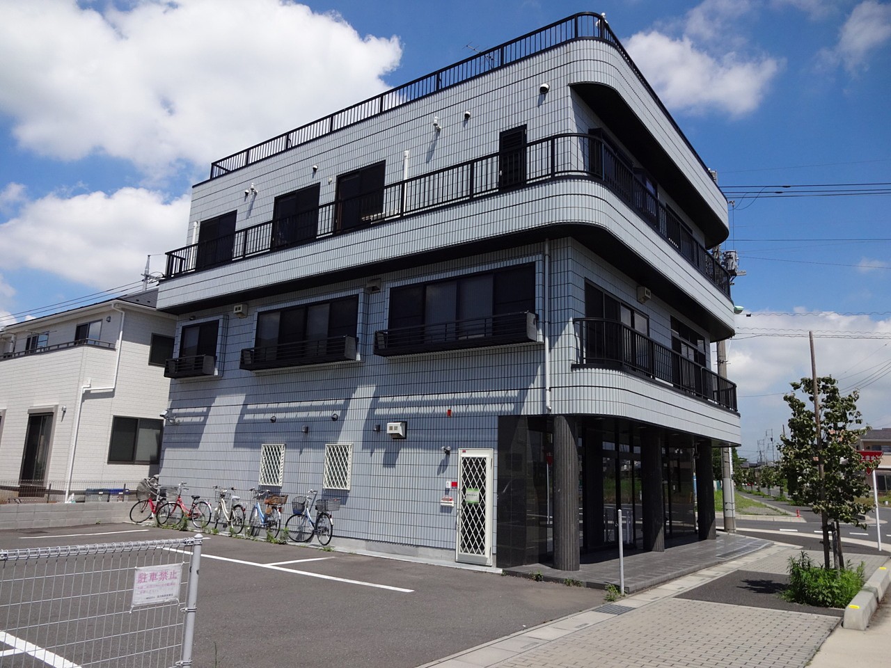 吉川松伏医師会 訪問看護 ステーションの外観