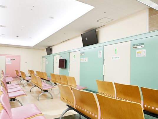 待合席のある廊下  