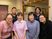 笑顔のスタッフ集合写真