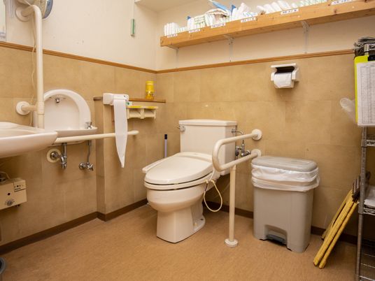 バリアフリーのトイレ設備