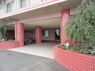 開放的な入口