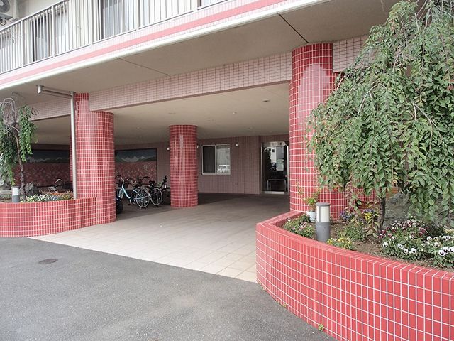 開放的な入口