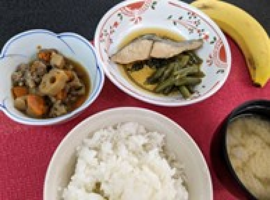 栄養バランスに配慮した食事