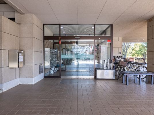 広々としたエントランス