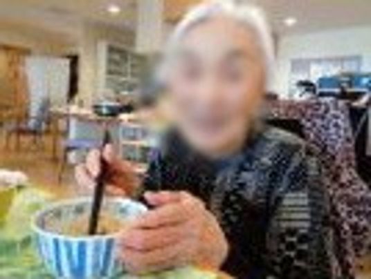 食事を楽しむ様子