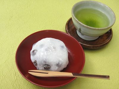 和菓子と緑茶のセット