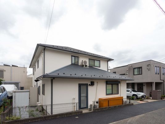 家庭的な建物の外観