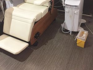 機器のある浴室  