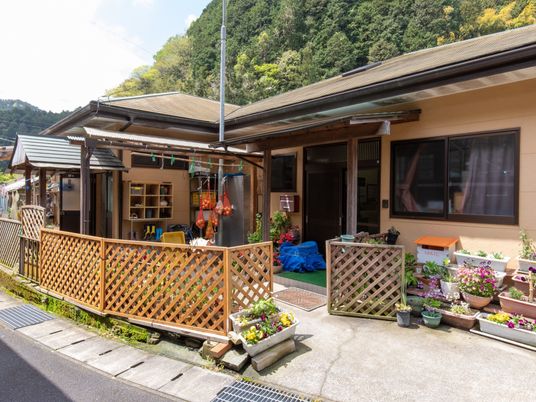 緑豊かな住宅外観