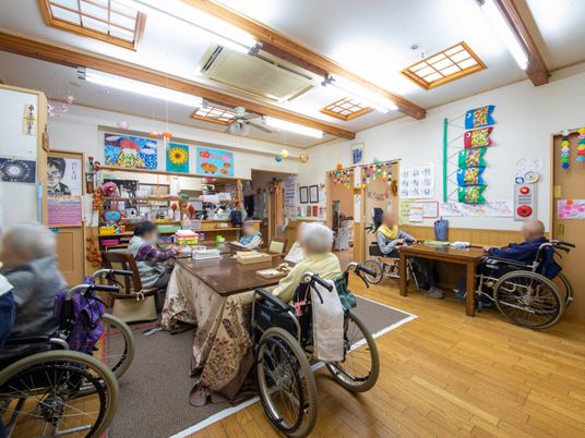 活気ある共有スペース