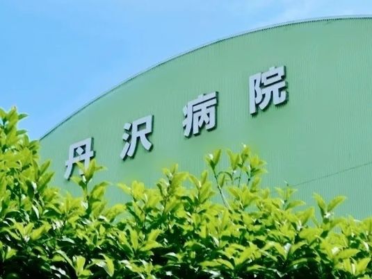 病院外観  