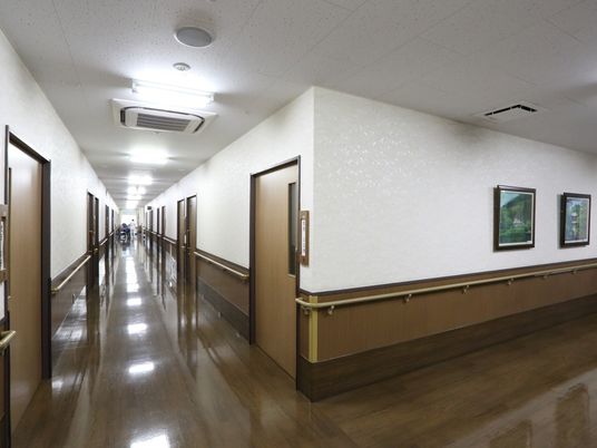 清潔な廊下の風景