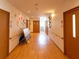 温かみのある廊下