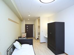 明るい居室の様子