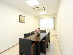 明るい会議室風景