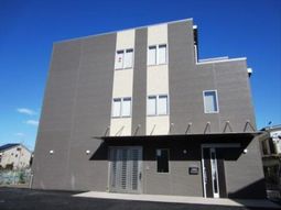 モダンな建物の外観