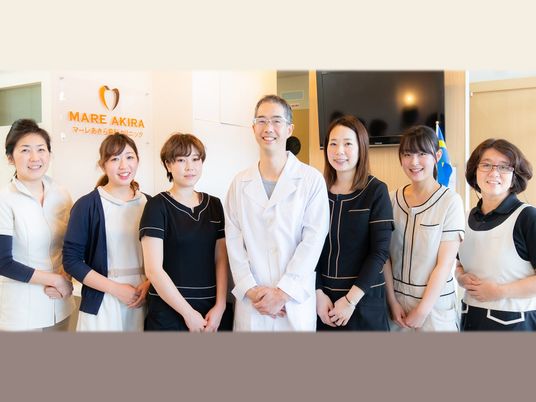 スタッフ集合の受付前  