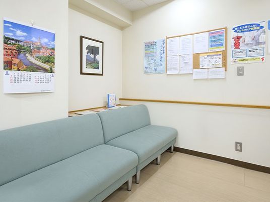 掲示物のある休憩室  