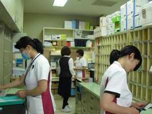 作業中のスタッフ
