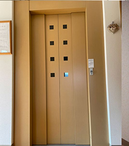 機能的なエレベーター