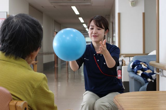 リハビリテーション中の廊下