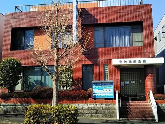 建物正面の外観  
