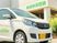 病院の前の車両  