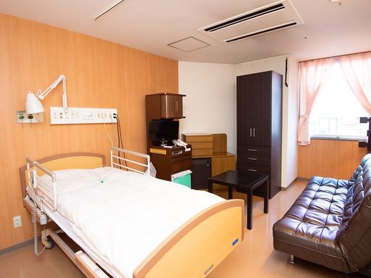 居室のベッド周辺  