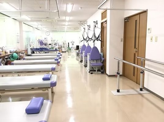 機能訓練室の通路  
