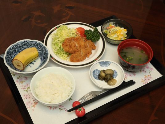 栄養バランスの取れた食事内容