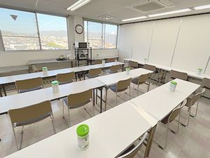 明るい多目的室  