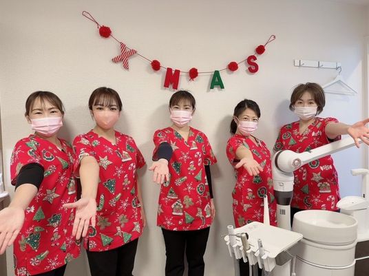 スタッフの集合写真  