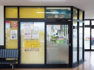 受付前の出入口  