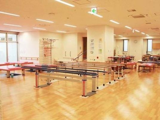 機能訓練室の広い空間  