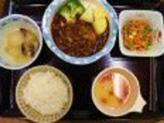 美味しそうな食事