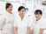 スタッフ3人の浴室  