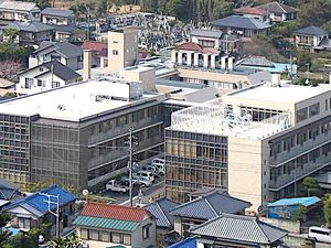 建物全景の外観  