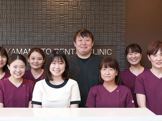 スタッフ集合のフロント  