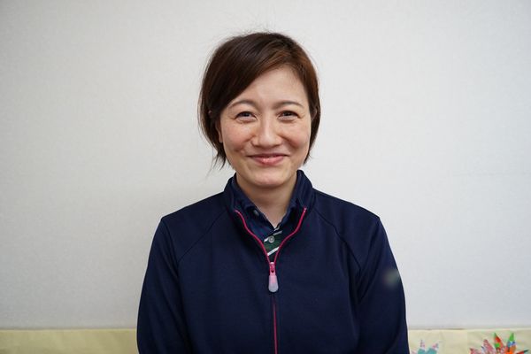 スタッフの笑顔のポートレート