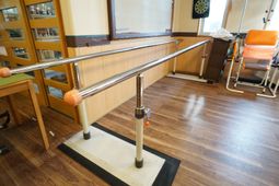 機能訓練室のリハビリ用具