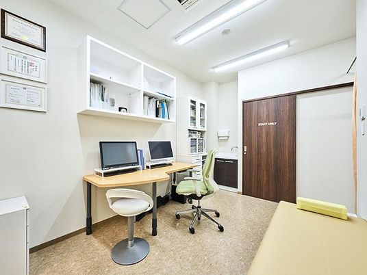 スタッフ用の事務室  