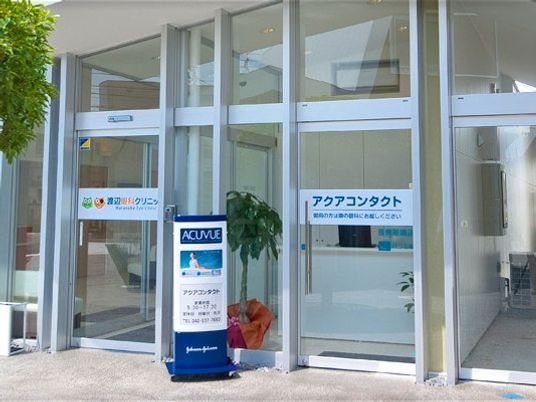 明るいエントランス  